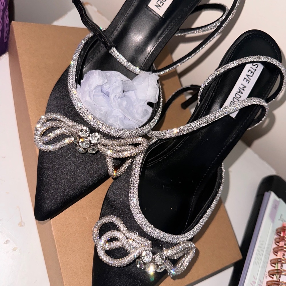Steve Madden pumps
